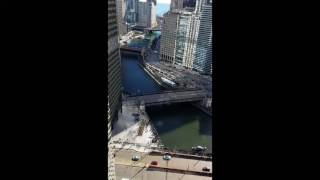 Dyeing the Chicago River Green Timelapse - St. Patrick's Day 2017