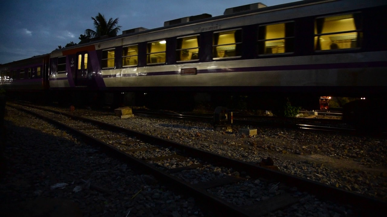 Special Express Train No.1 "Nakorn Ping Express" Bangkok - Chiang Mai [SRT]