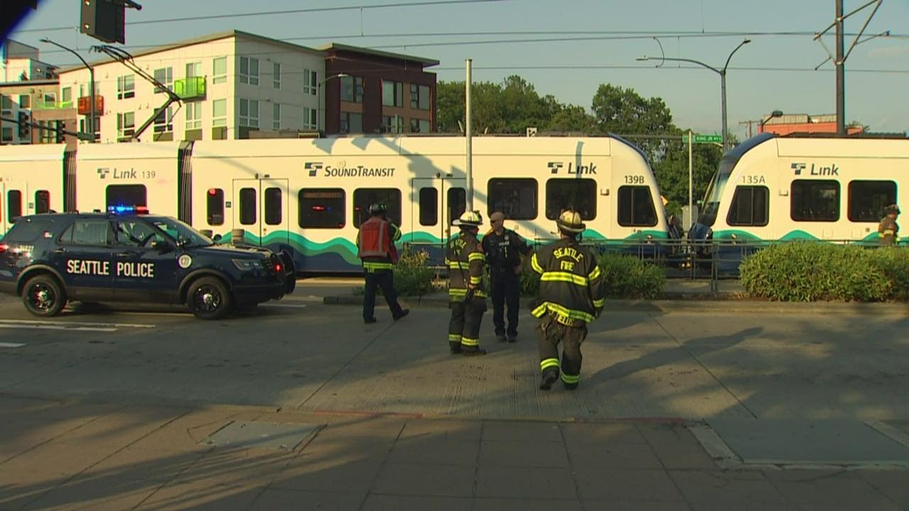 Two die after being struck by light rail train in Seattle - YouTube