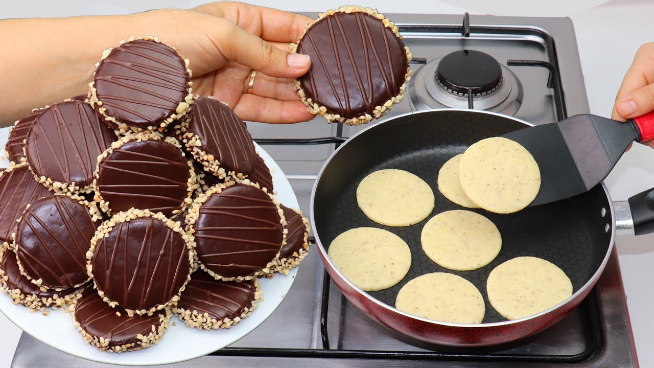 قولي وداعا للفرن في 5دقائق وببيضة واحدة  فقط حضري حلوة المقلاة السريعة  إقتصادية هشيشة تدوب في الفم