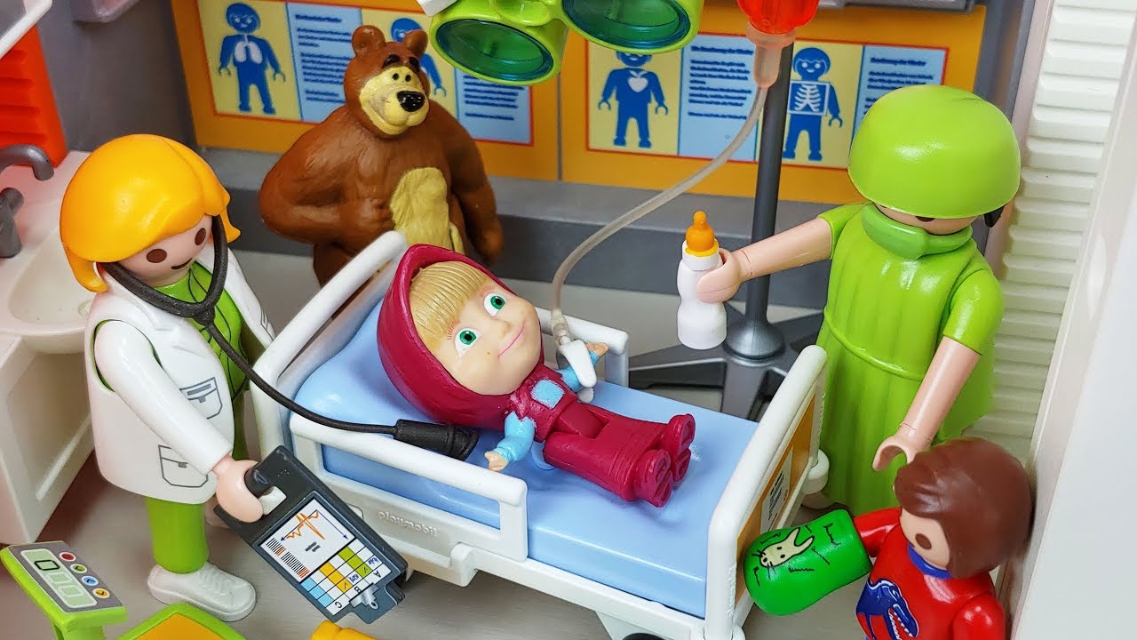 ⁣Masha and Bear PlayMobil doctor and Hospital toys Ambulance car play  - 토이몽