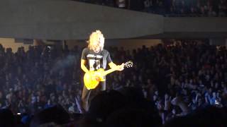 "Seek and Destroy" Metallica live from the edge of the mosh pit, Chicago IL 6-18-2017