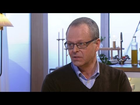 Björks Buss DKB898 åker ut från Strängnäs Björks Buss DKB898 åker ut från Strängnäs