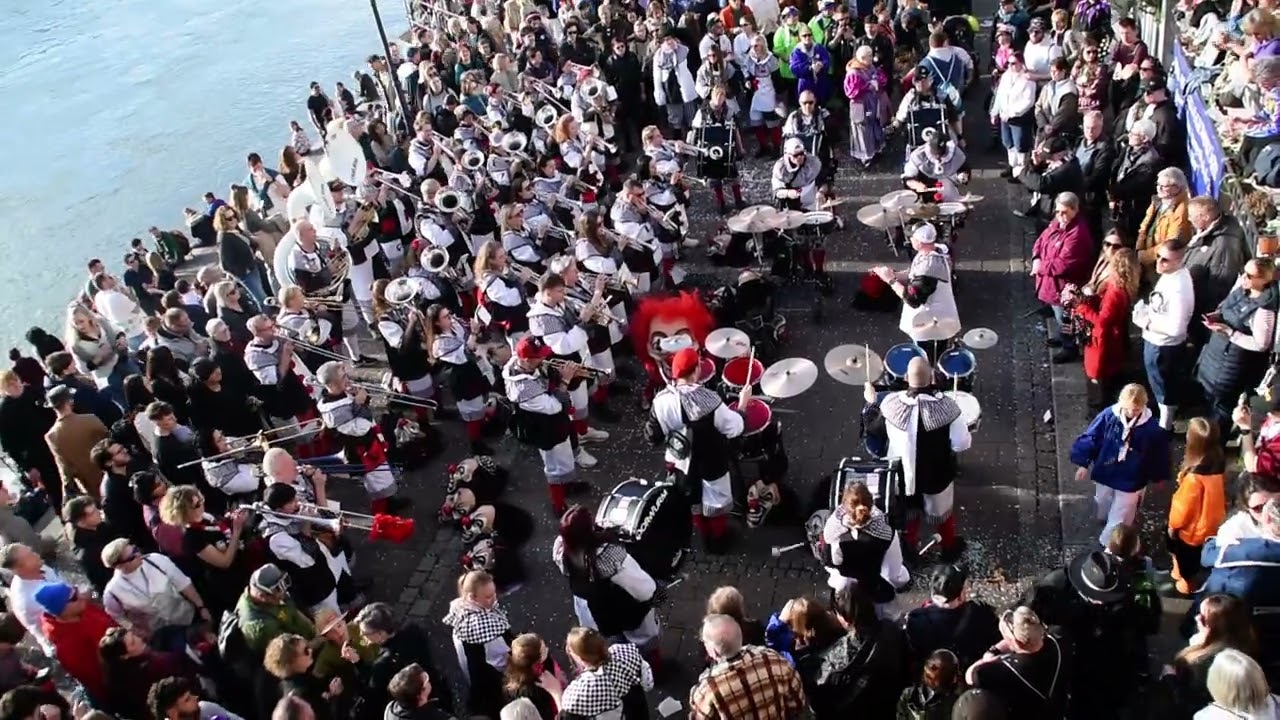 Oorwurm - Easy On Me [ Basel 2026 ]