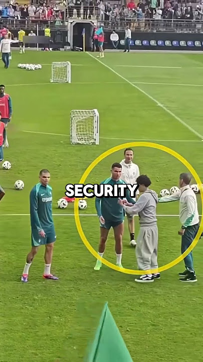 Ronaldo BLASTS Bodyguard for Grabbing Young Fan 😡💥 | #shorts #ronaldo #viral