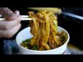 兰州夜市独有的爆炒牛筋面 摊饼 炒面-中国街边小吃