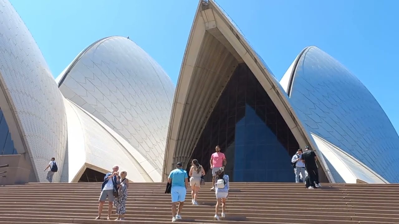 MS Westerdam at Opera House, Sydney, AUSTRALY