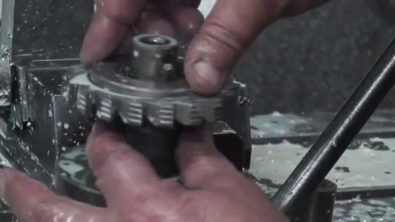 Side and face milling cutter with variable width YouTube