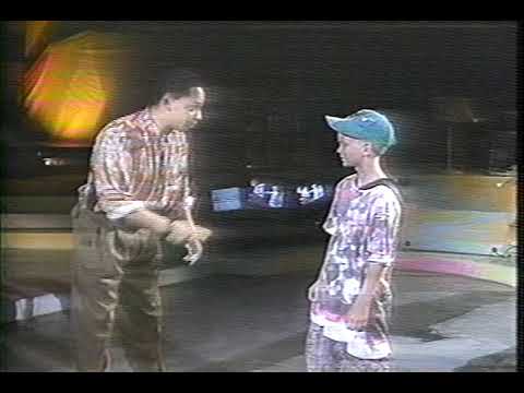 Francis Lavigne danse à Beau et Chaud! ±1990