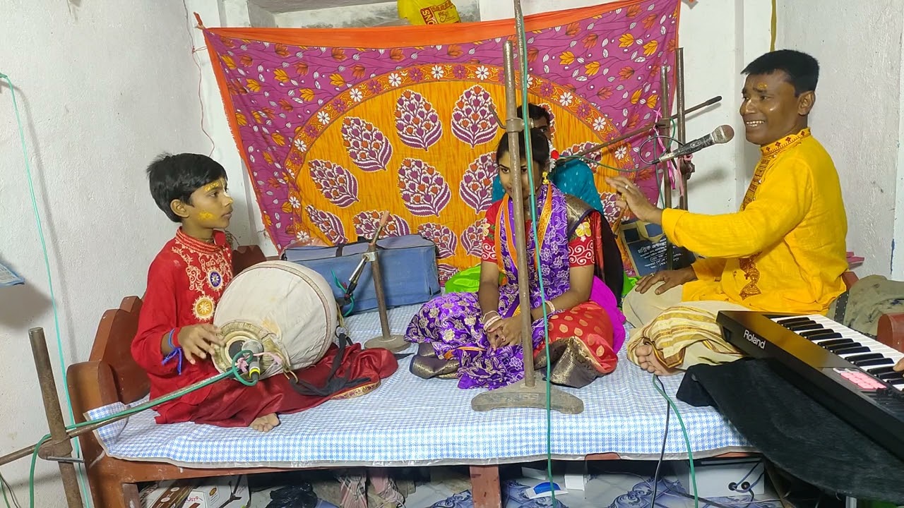 সুন্দর একটি হরেকৃষ্ণ নাম শুনুন