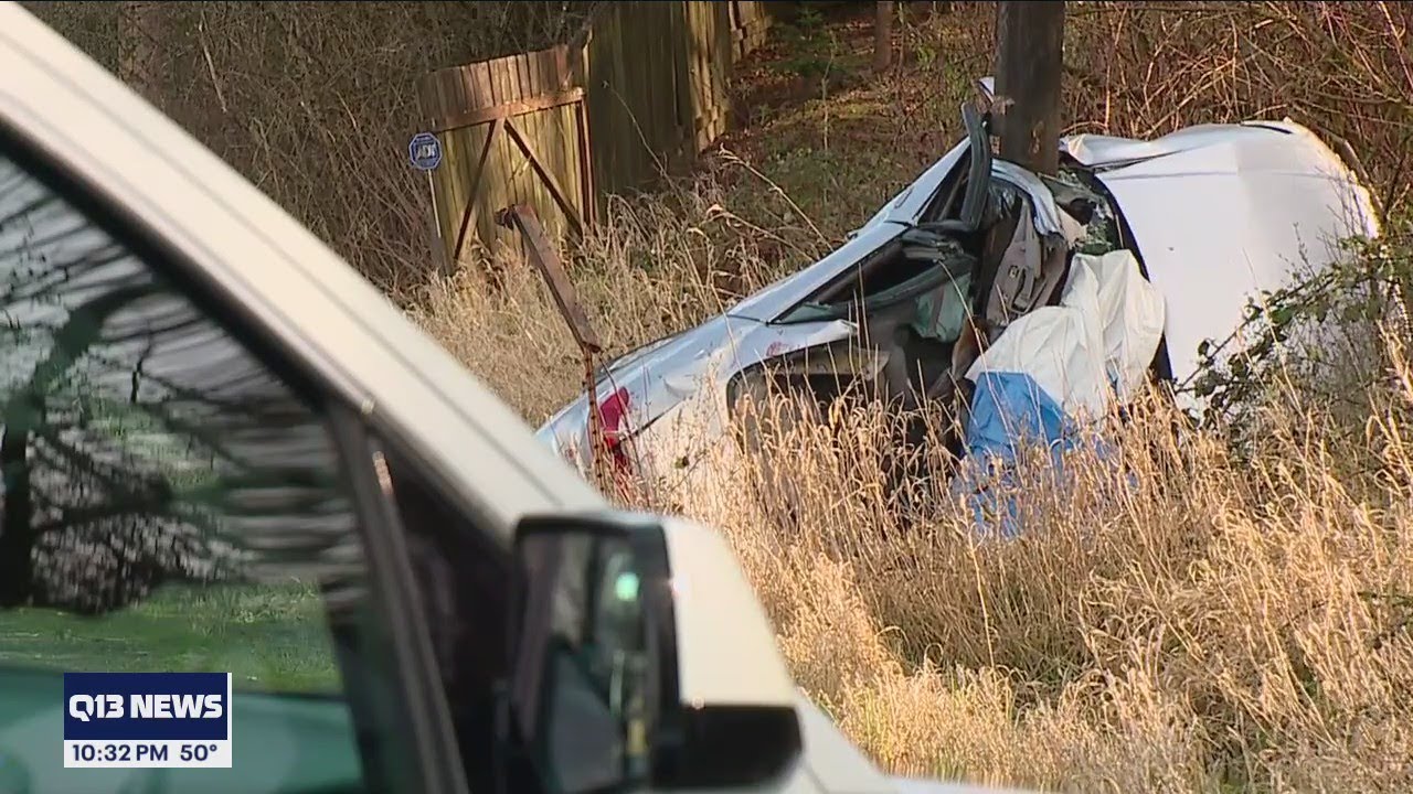 1 teen killed, 3 seriously injured in Puyallup, Washington crash