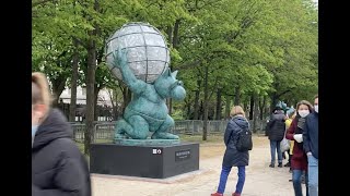 法国封城防疫，比利时艺术家经典“猫”姿惊艳巴黎