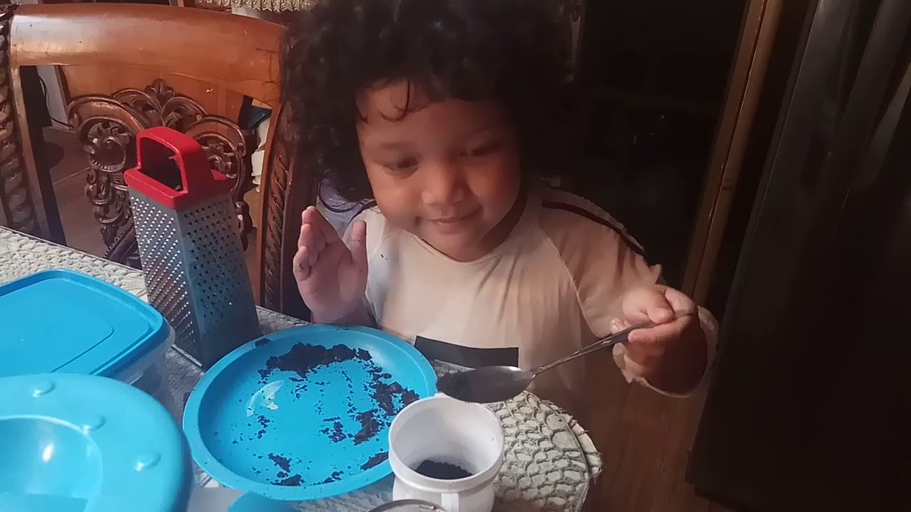 Anak 4 tahun buat es cream YouTube