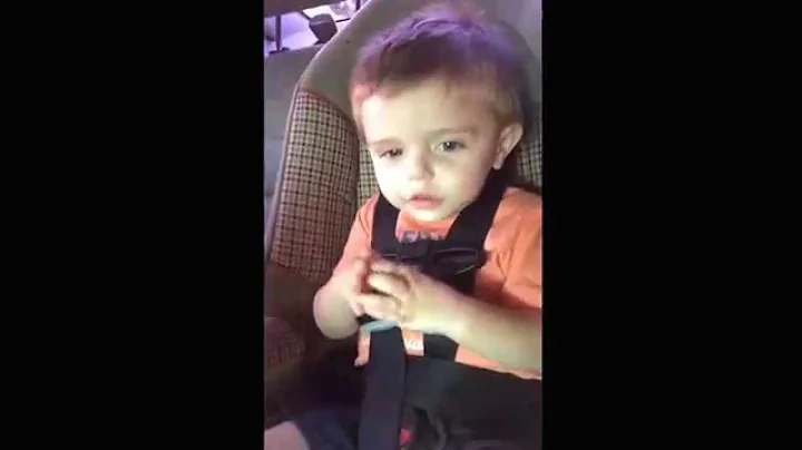 Cutest baby sings Jason meraz  I'm yours