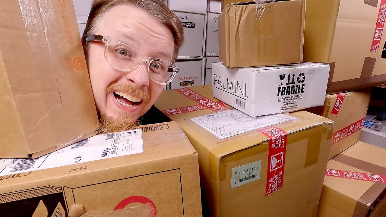 Mega Epic 20+ Package Haul full of Funko Pops and Giant Packages From Japan