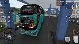 Bus tayo pariwisata konvoi full basuri dari terminal