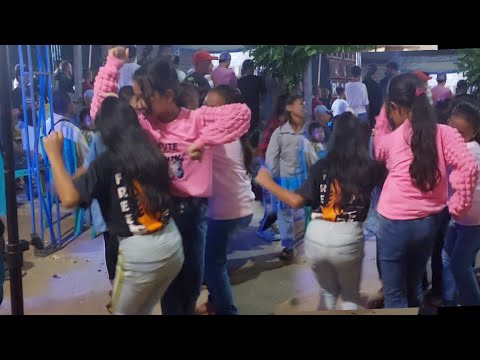 VIRAL!!! FOKUS JOGET BOCIL BAJU PINK CANTIK dan HITAM - kalahlan yang DEWASA BOZZ || Full Rancak New