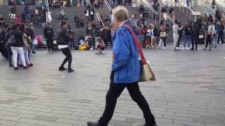 Dansi Barabarani - Kutafuta Ajira Majuu