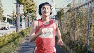 北村匠海、ピチピチウェアで渋谷の街を爆走！　映画『とんかつDJアゲ太郎』特別映像（渋谷爆走編）