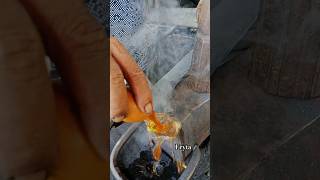 unique way of cutting the tip of the curved machete #blacksmith #forgedfromiron #viral #motivation
