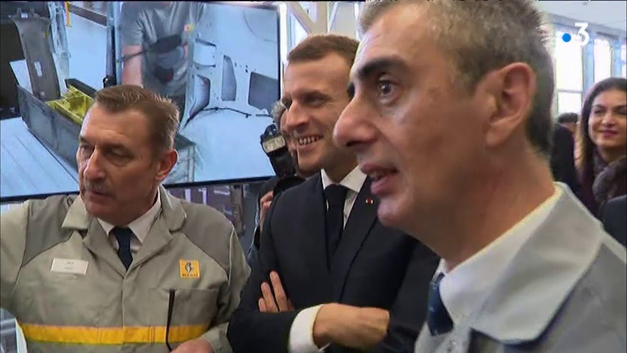 Emmanuel Macron en visite à Renault MCA Maubeuge