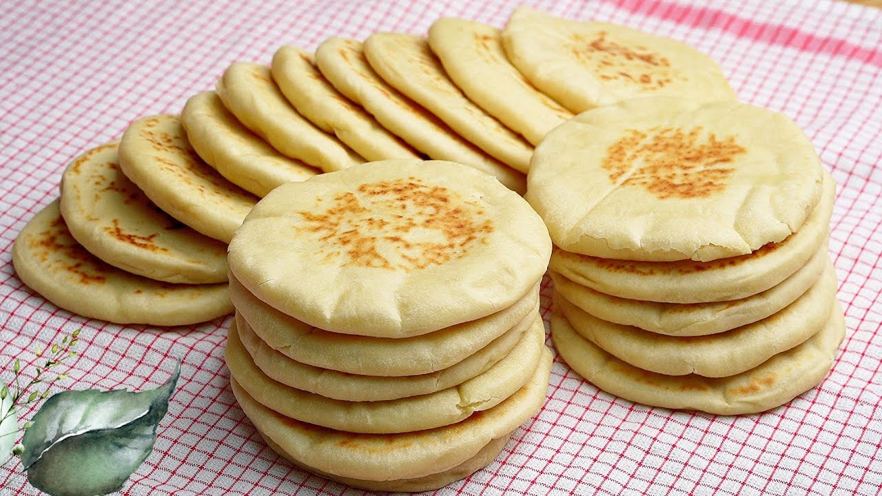 الخبز العربي للساندوتشات بدون فرن وبأسهل طريقة 🌿 pita bread