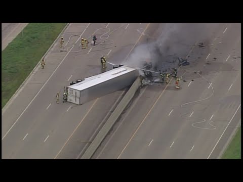 fiery-semi-truck-rollover-shuts-down-i-494-in-bloomington