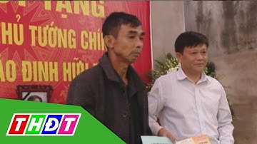 Truy tặng bằng khen của Thủ tướng chính phủ cho nhà báo Đinh Hữu Dư | THDT