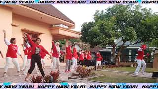 Zumba DJ gayung tak bersambut bersm mama2 new zumba gaul new chy by Titin💪💪😘😘
