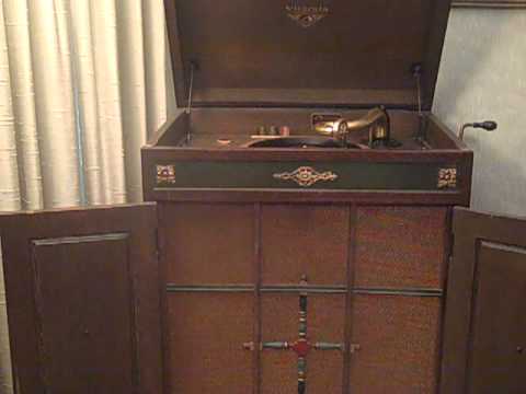 MEYER DAVIS SMITH BALLEW TOMMY DORSEY - DO YOU - ROARING 20'S VICTROLA.MP4