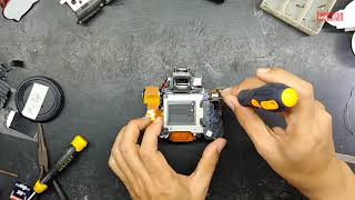 NIKON D7000 ERROR/INTERMITTENT MIRROR LOCK UP/DISASSEMBLE/ASSEMBLE/FIX