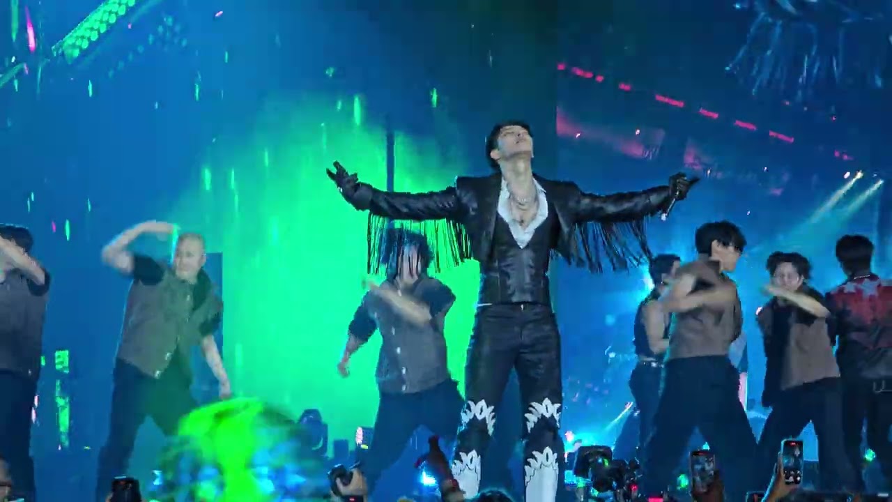 [072824] ATEEZ IN ARLINGTON 'BOUNCY (K-HOT CHILLI PEPPERS)'