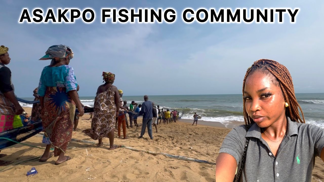 Жизнь у моря в отдаленном рыбацком поселении в Лагосе, Нигерия.