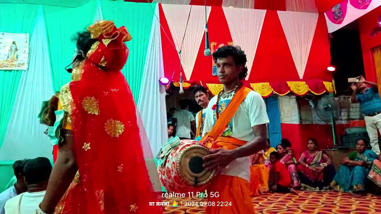 Monosha pujar khub sundor ekta gaan