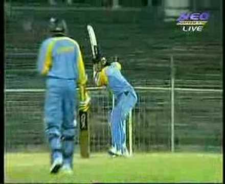 Mahendra Singh Dhoni Bat Slip