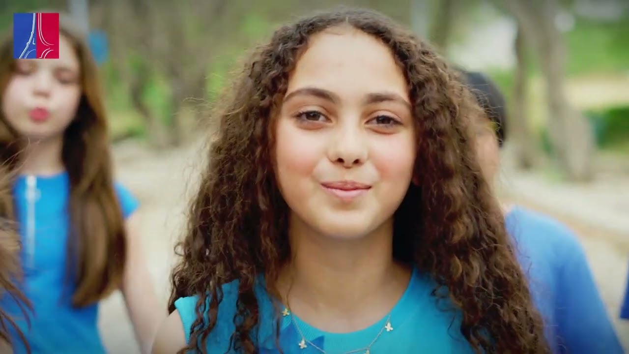 Les Enfants du monde -Green Team par le club de musique du Lycée Français Charles de Gaulle de Damas