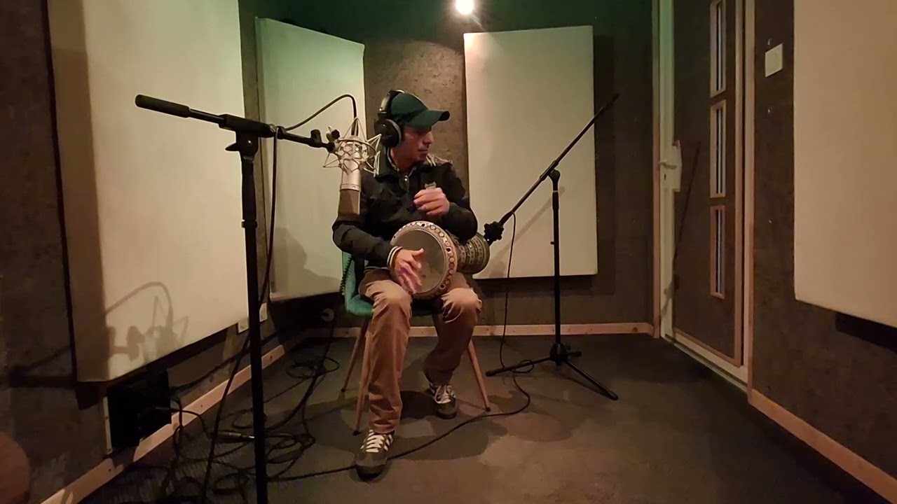 Un jour un groove ! L'honneur d'avoir le maître  Aziz Boulaaroug au studio Selah pour Chica Y Chicos