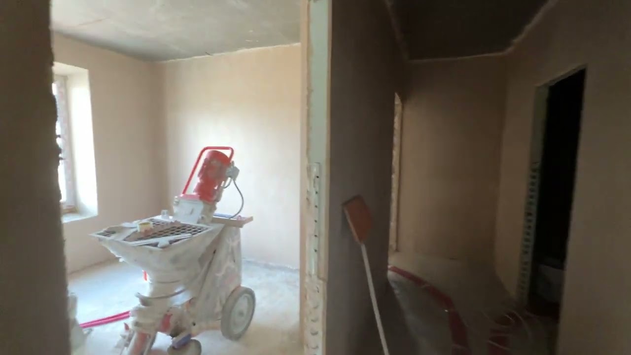 Выполнили работы по механизированной штукатурке стен. Город Дзержинский ...