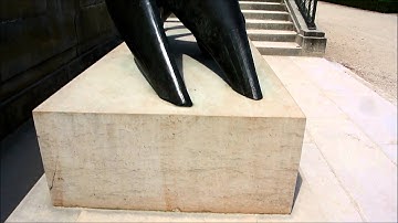 Henry Moore - Reclining Figure (1951)