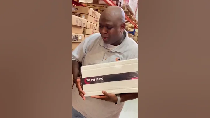 Experience high-quality sound with the powerful MD 8000.1 amplifier, perfect for car audio systems.