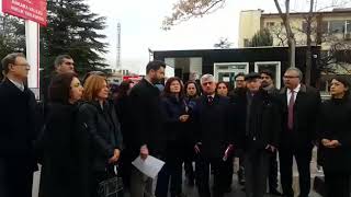 Ankara İl Nüfus Müdürlüğü önünde pasaport tahditinin kaldırılması eylemi