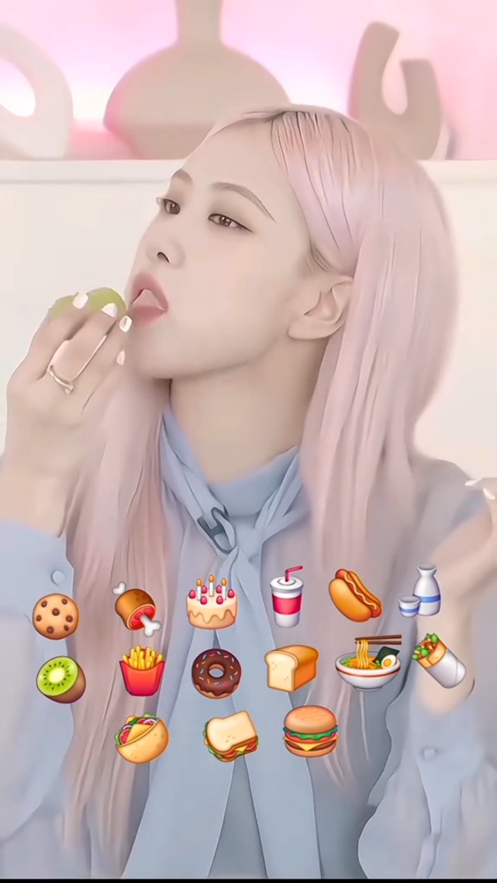 ROSÉ MUKBANG ?? #rosé #jennie #jisoo #lisa #blackpink #shorts