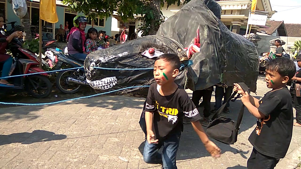 SAPI IKUT KARNAVAL !!!!