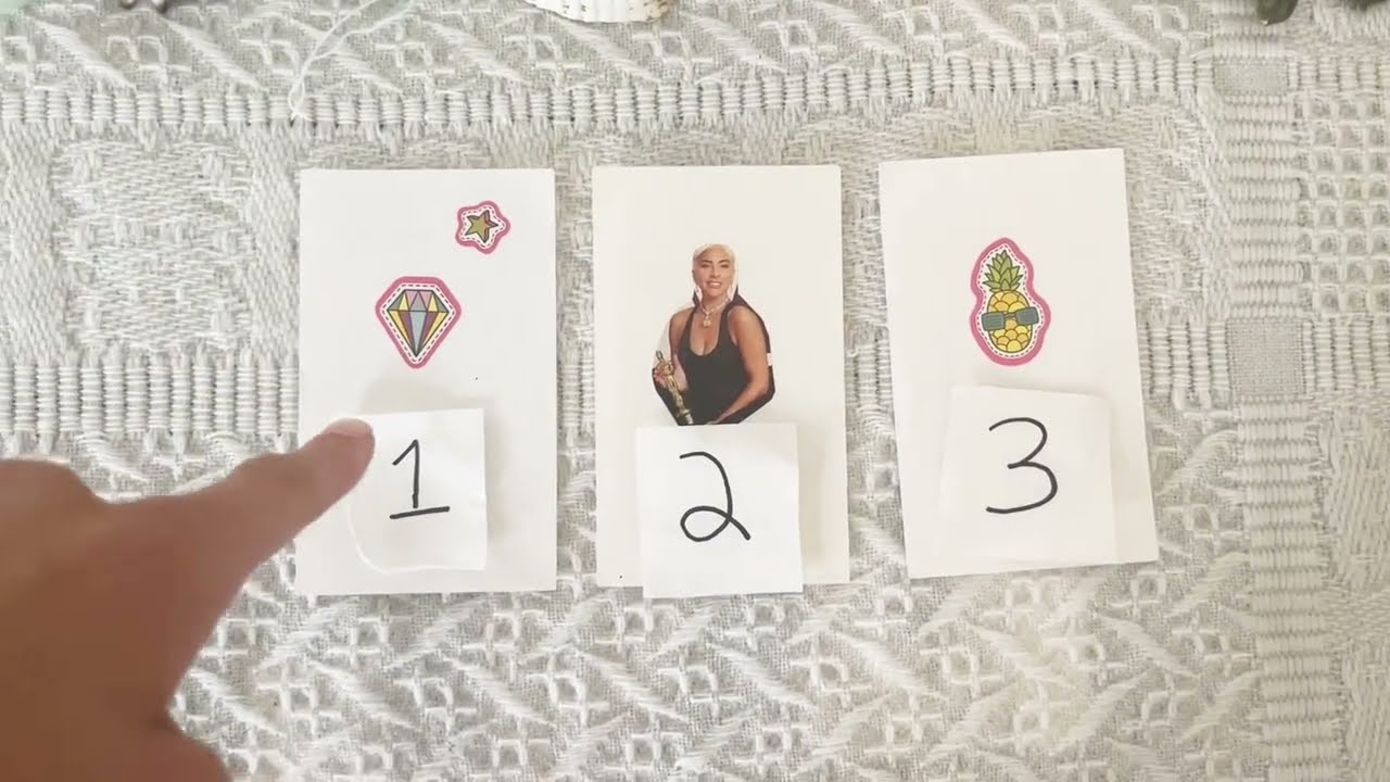 🔥HOW DO PEOPLE SEE YOU!?😏😮 *PICK A CARD* TAROT READING✨