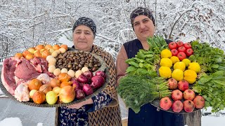 GRANDMA IS COOKING A VERY DELICIOUS AND FAMOUS DISH SEBZI GOVURMA! RELAXING VILLAGE