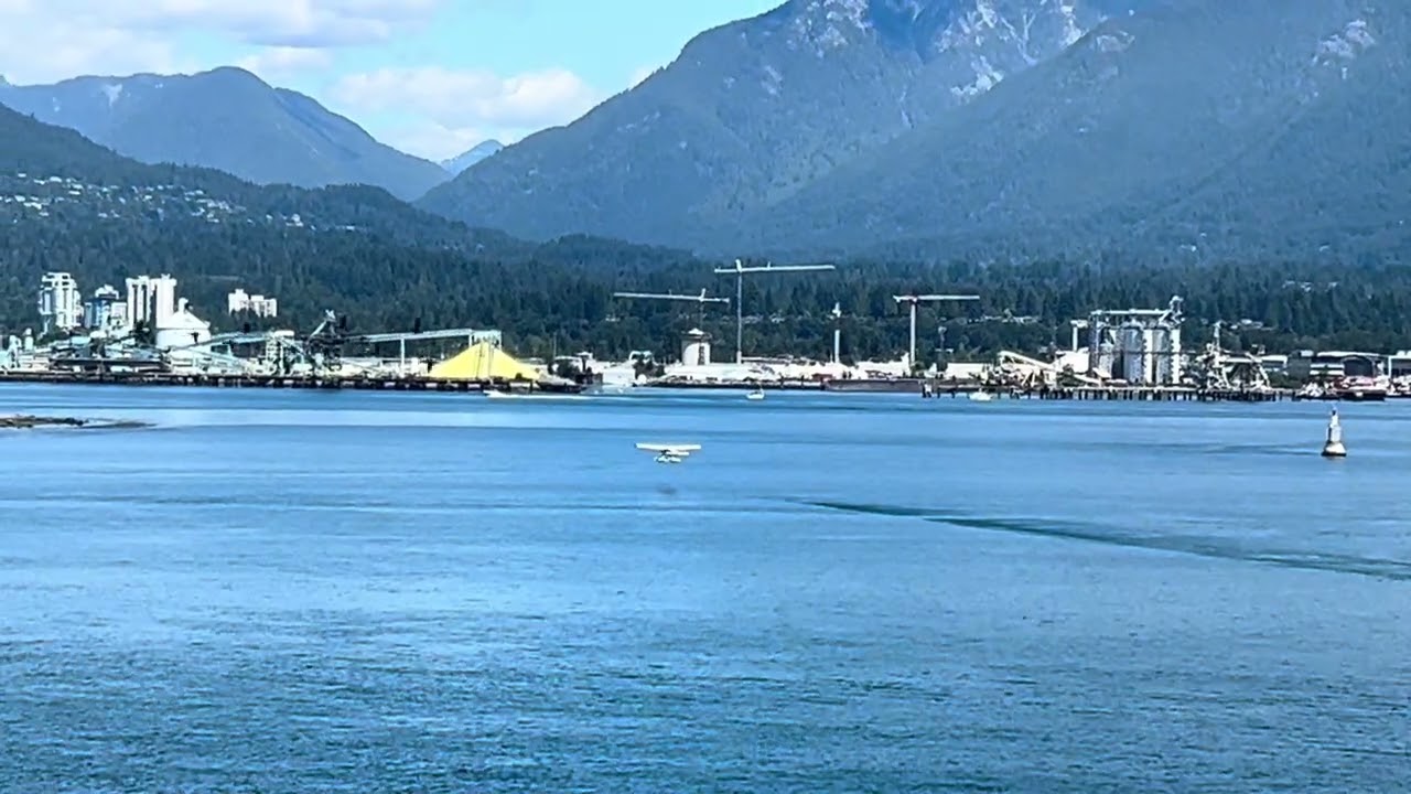 Seaplane takeoff from Vancouver