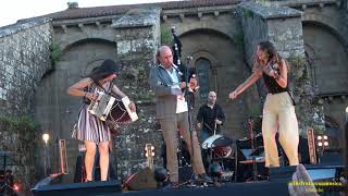 2023. 2 Xullo. Danza das espadas. Carlos Nuñez. Plaza da Colexiata do Sar (Santiago Compostela)