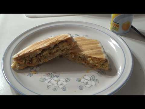 Breakfast Crunchwrap