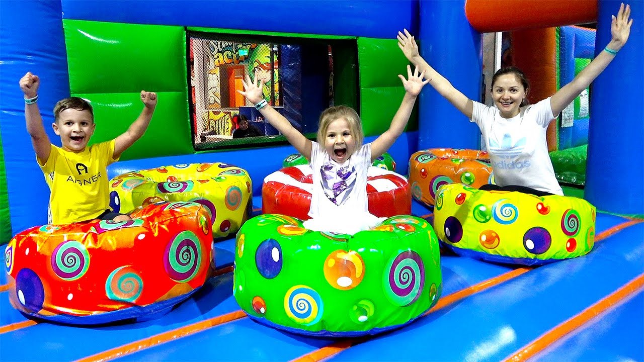 Roma and Diana play with Mom - Fun Indoor Playground for Kids and Family