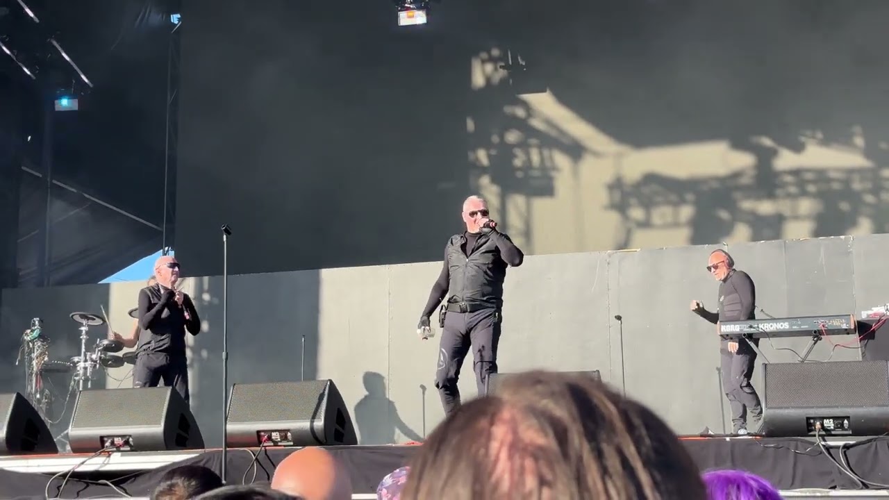 Front 242